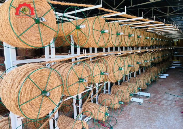 MÁY SE CHỈ TỰ ĐỘNG